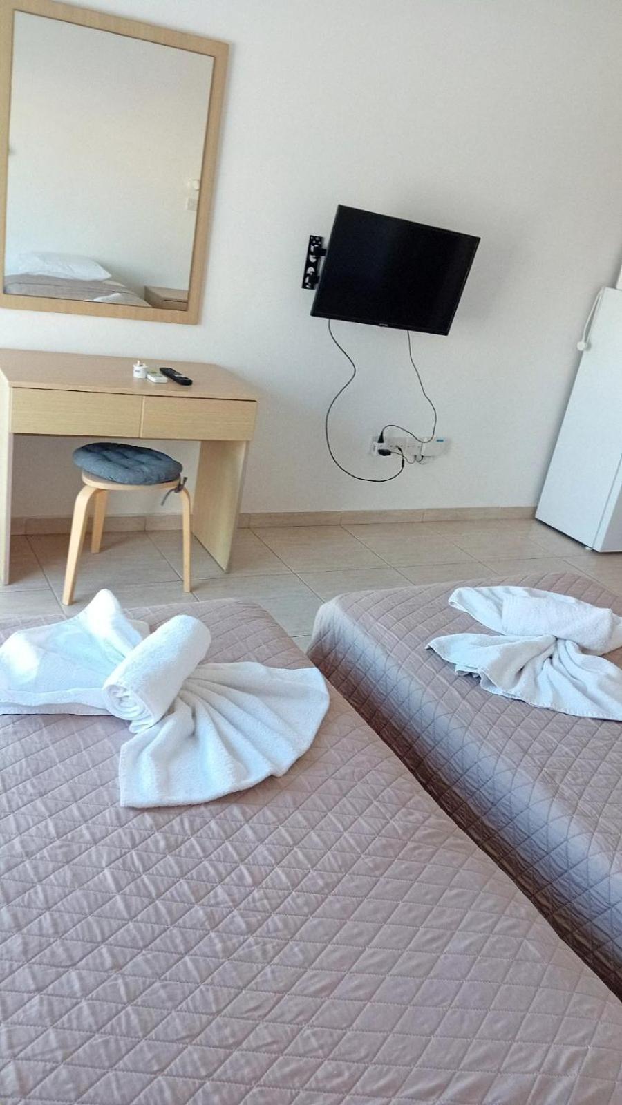 Napa Charles Apts Ayía Nápa Extérieur photo